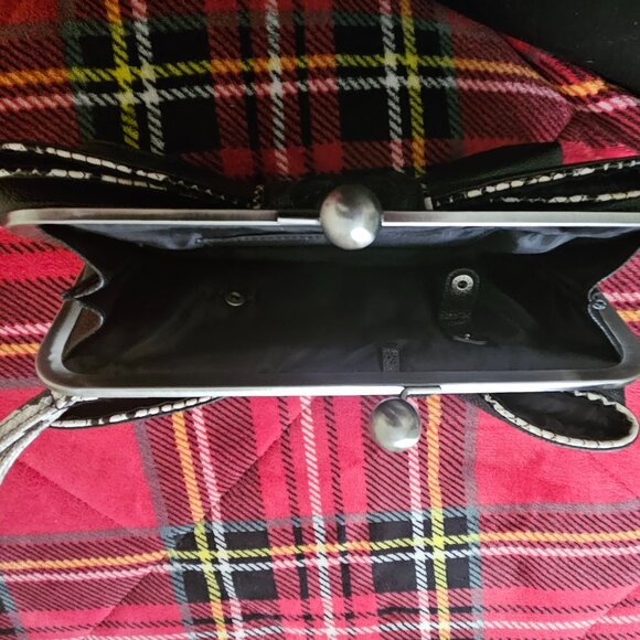 JESSICA SIMPSON Vintage, clutch purse - Picture 4 of 5